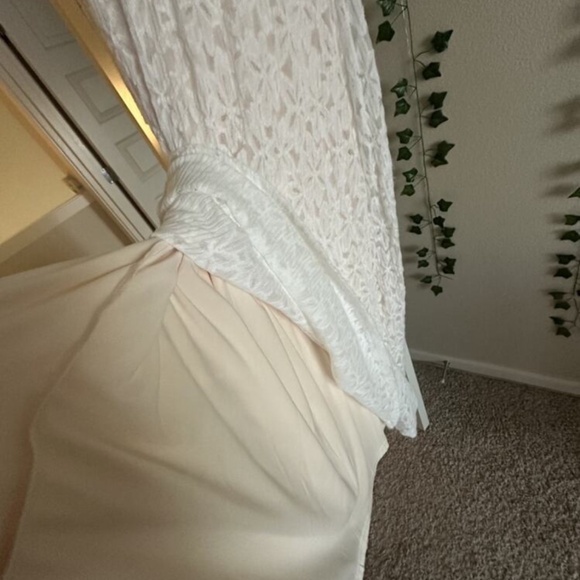 White dress sz M - Picture 8 of 8